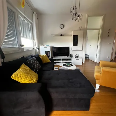 شقة Apartman Centar *